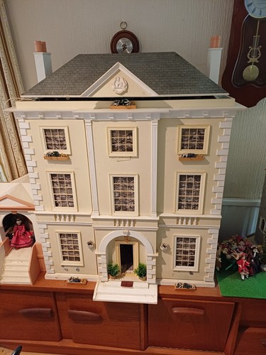 Georgian town house wooden - town,