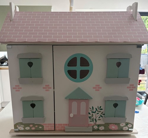 Wooden dollhouse three story - wooden,