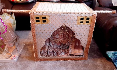 Wooden doll house room box - doll's,