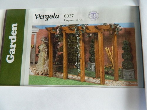 12th scale dolls house - 1/12th,