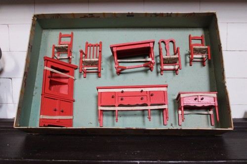 Vintage dolls house - vintage,