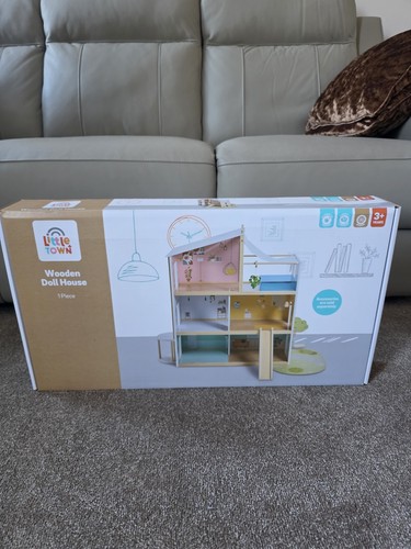 Aldi little town wooden doll - little,