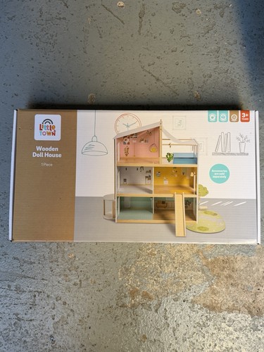 Aldi little town - aldi,