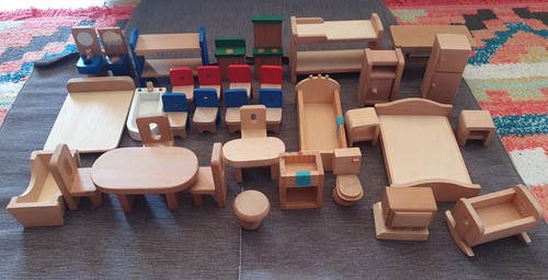 Assorted bundle lot of - /,