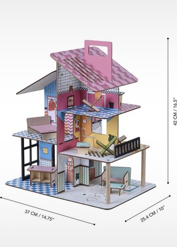 Bnwt wooden dolls house new - bnwt,